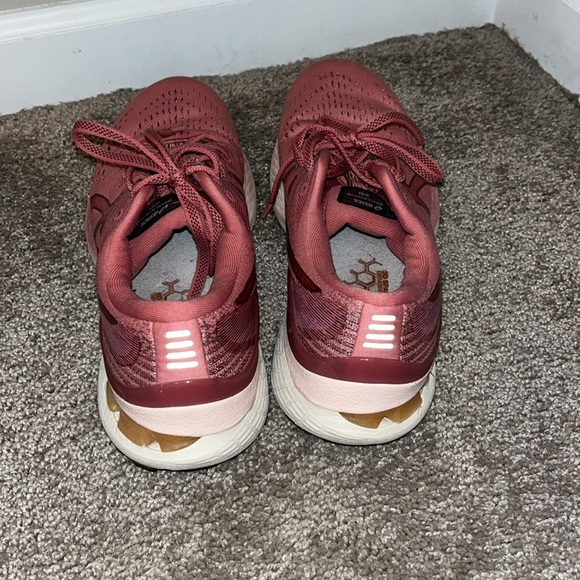 Women’s ASICS size 9 - Picture 4 of 8